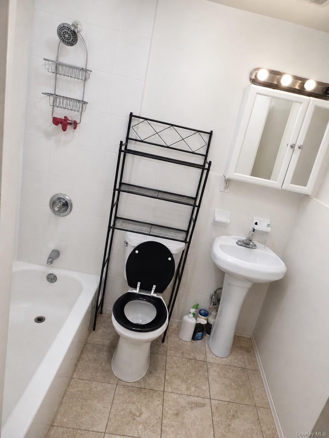 12823 Van Wyck Expressway Property Photo 10
