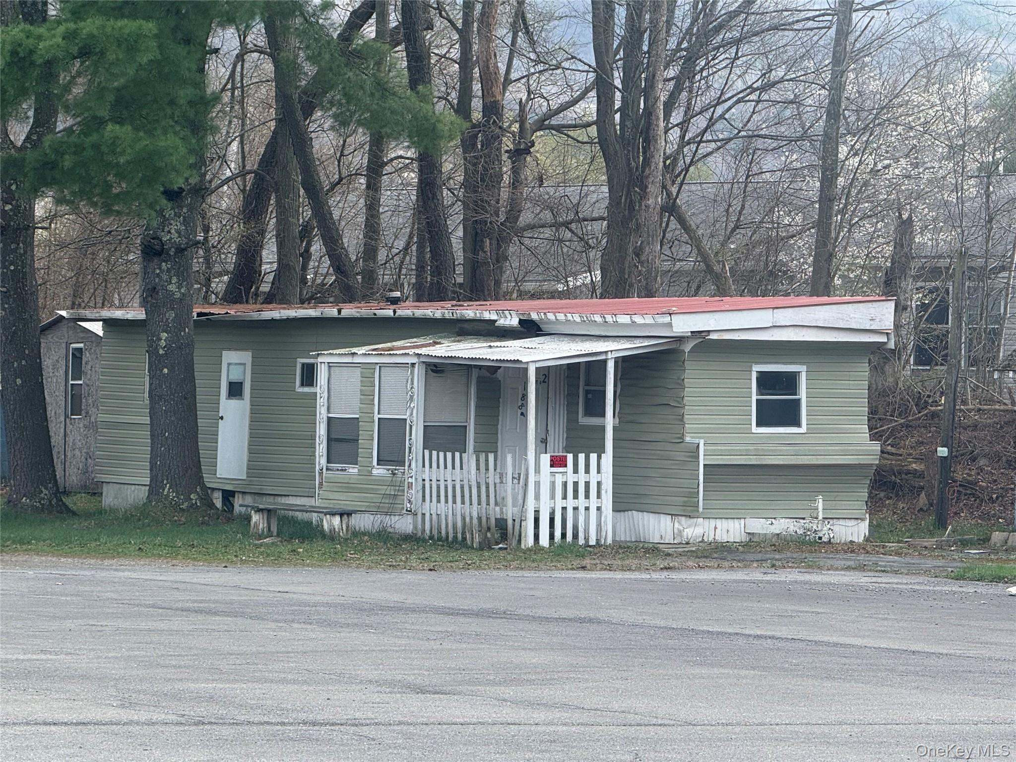 188 S Main Street Property Photo 5