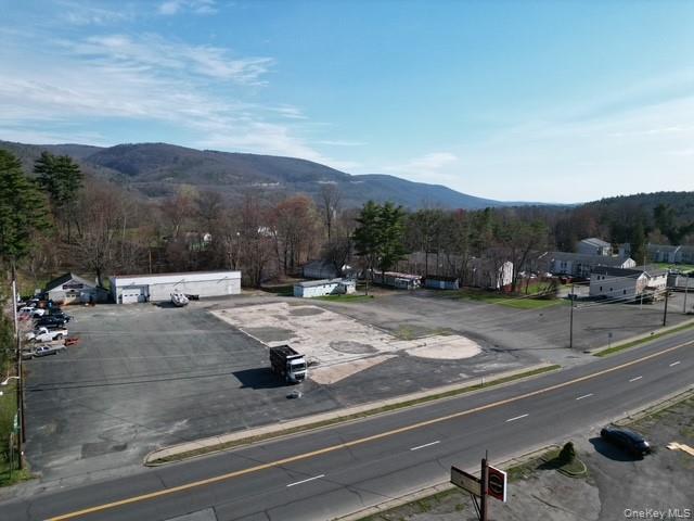 188 S Main Street Property Photo 10