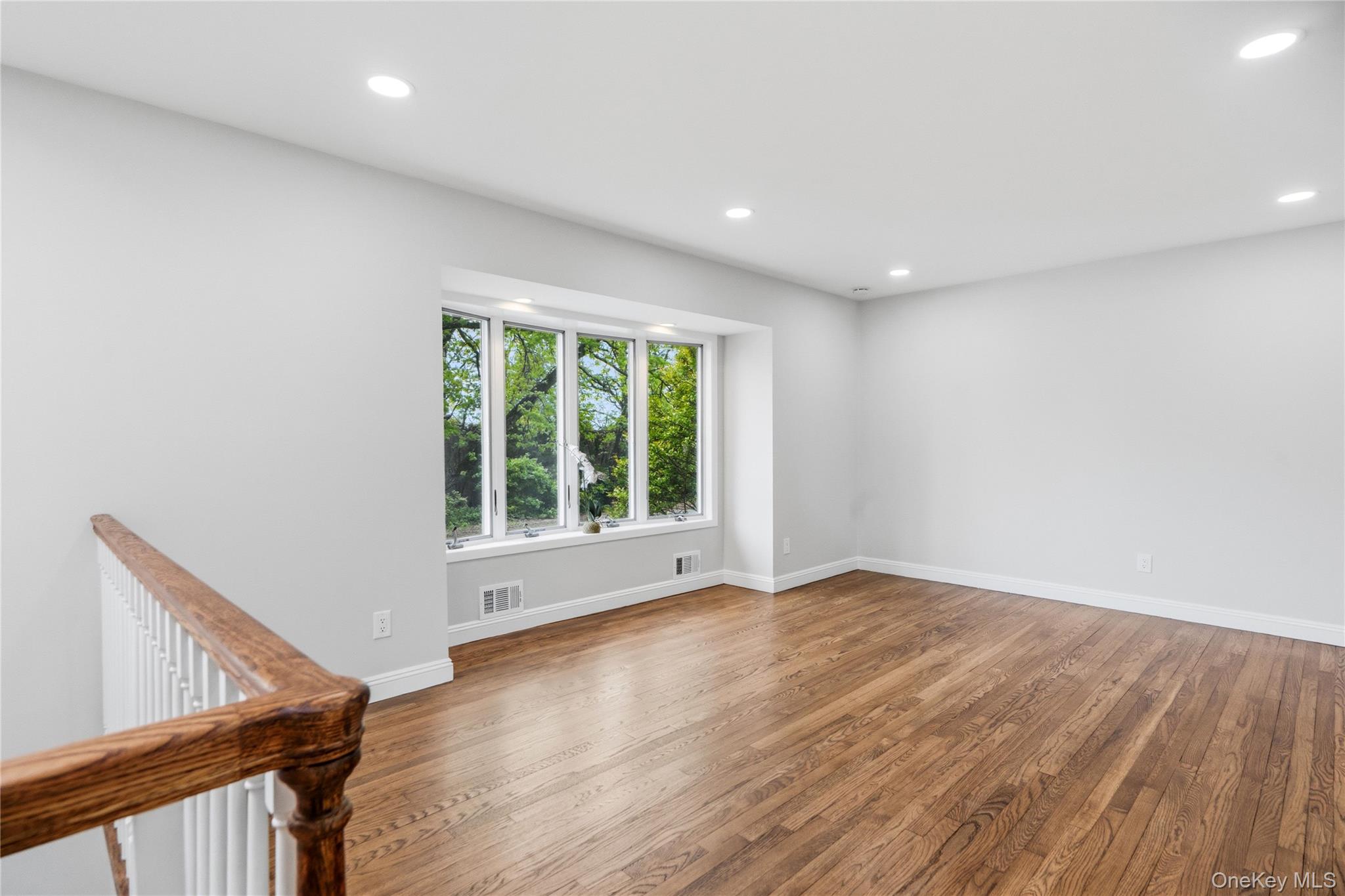 183 N Marginal Road Property Photo 6