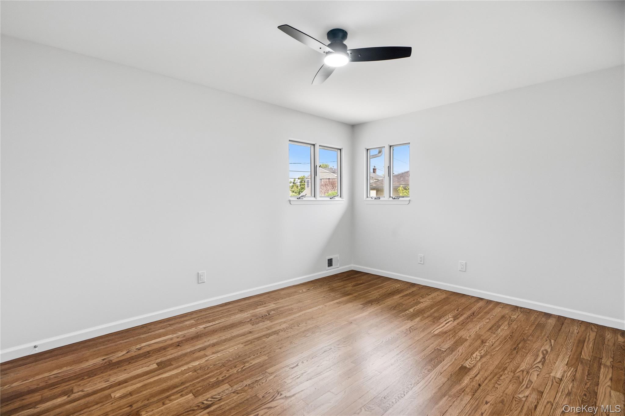 183 N Marginal Road Property Photo 15