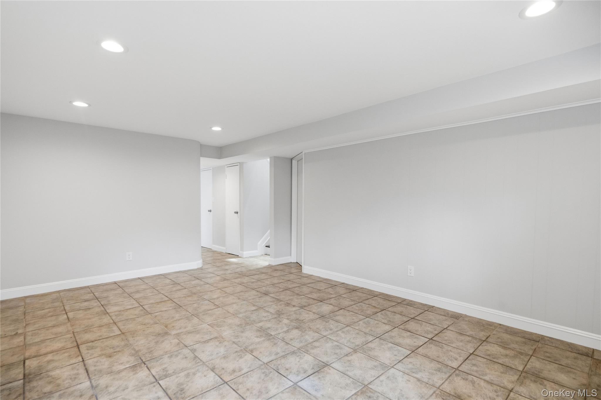 183 N Marginal Road Property Photo 22