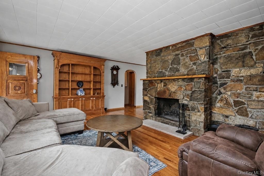 124 Cherrywood Drive Property Photo 3