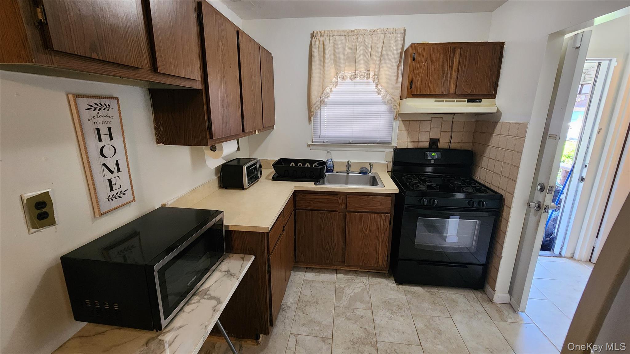 893 Rockaway Avenue Property Photo 2
