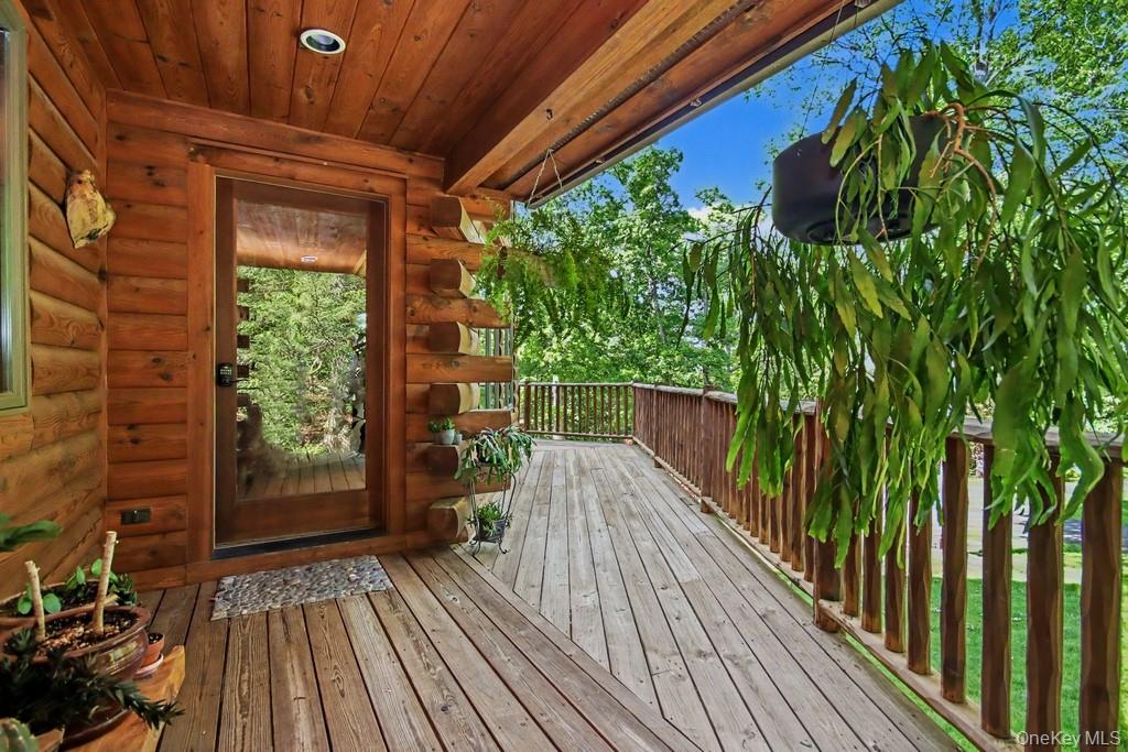 33 Cimarron Road Property Photo 2