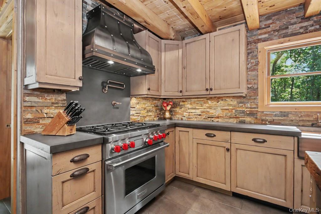 33 Cimarron Road Property Photo 14
