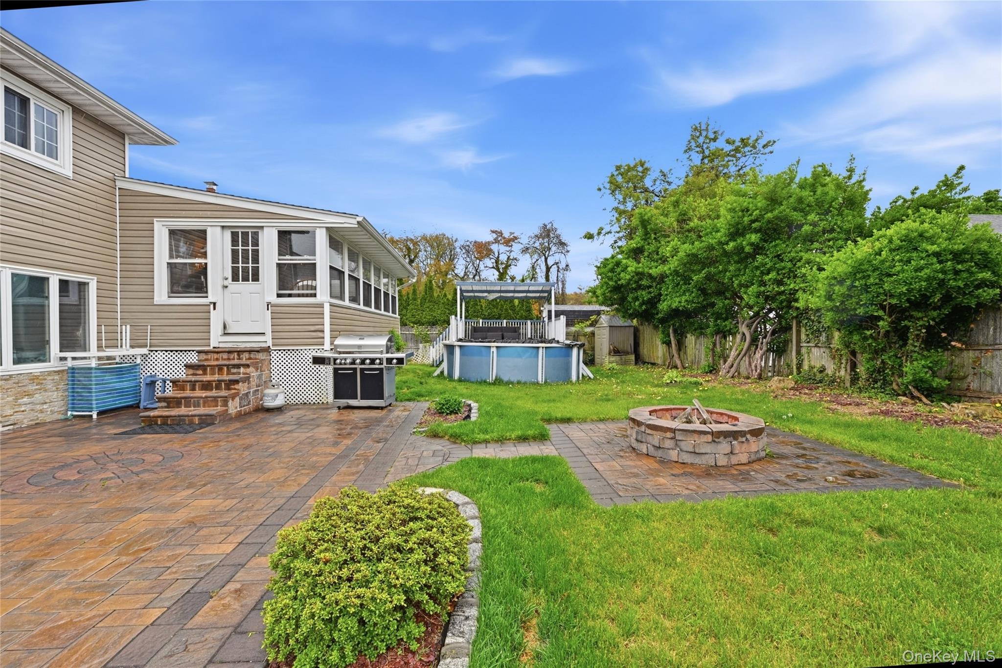 572 Benjamin Road Property Photo 3