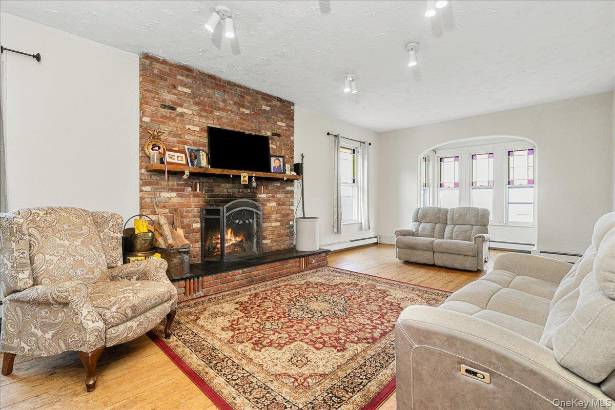14 Maple Avenue Property Photo 9