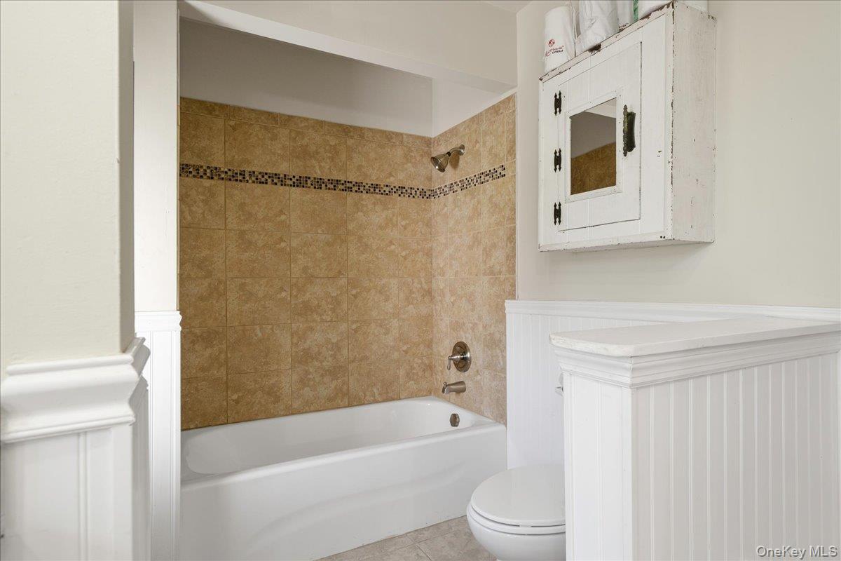 14 Maple Avenue Property Photo 36