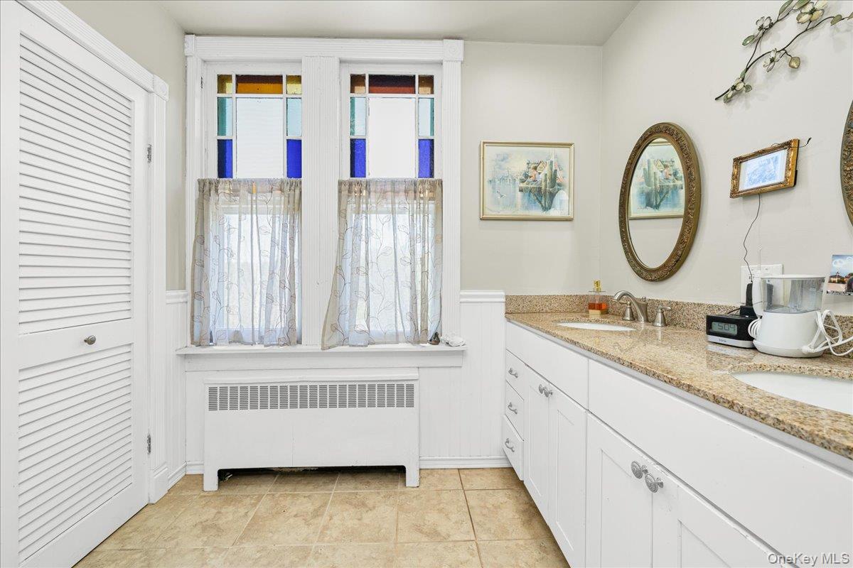 14 Maple Avenue Property Photo 37