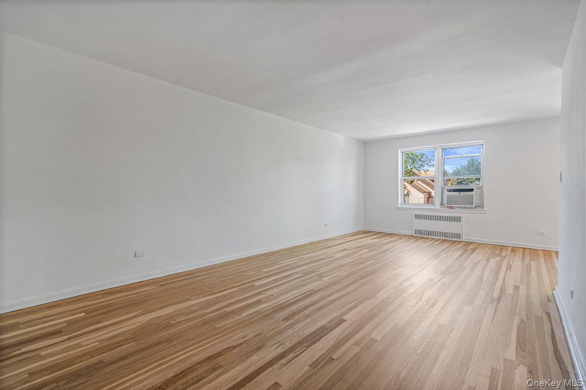 162-01 Powells Cove Boulevard 3n Property Photo 2