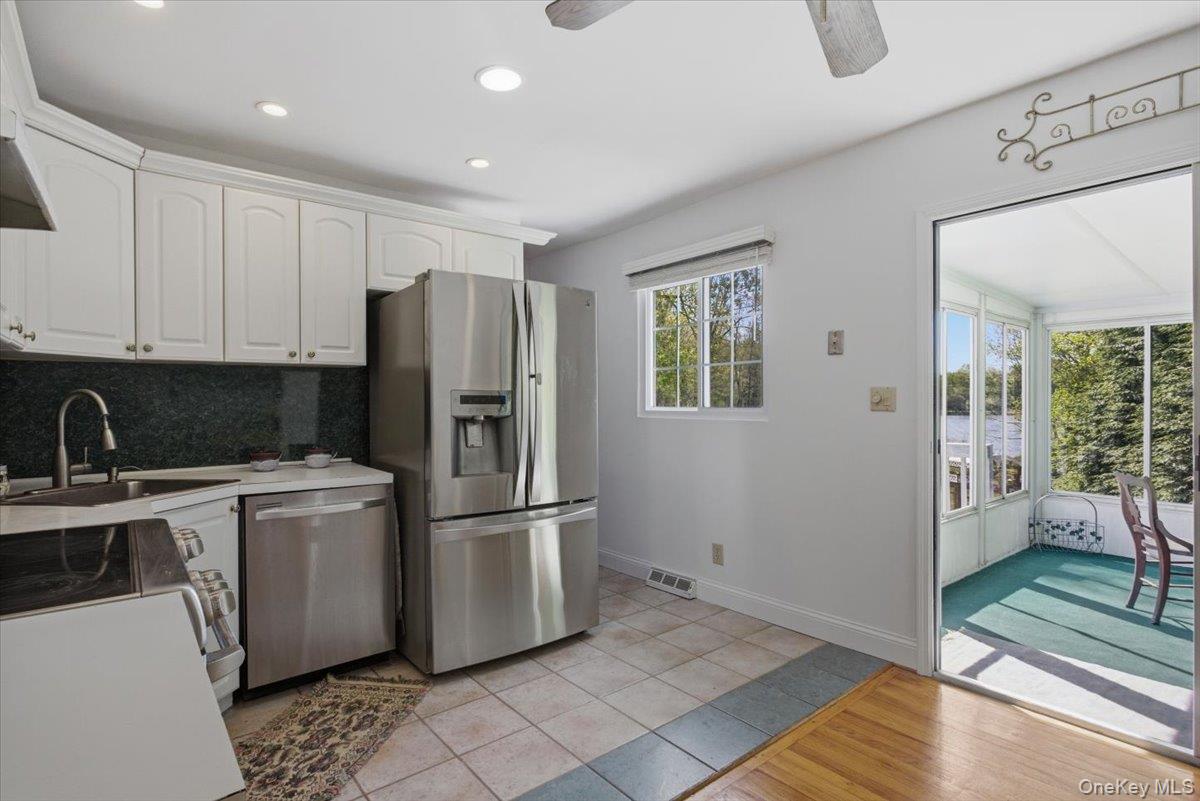 11 Lower Lake Road Property Photo 5