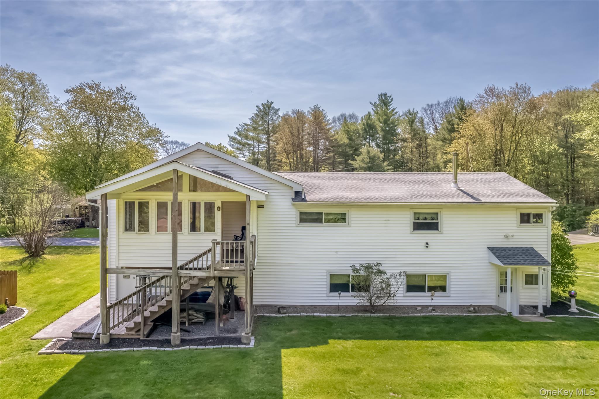 110 Cottontail Lane Property Photo 22