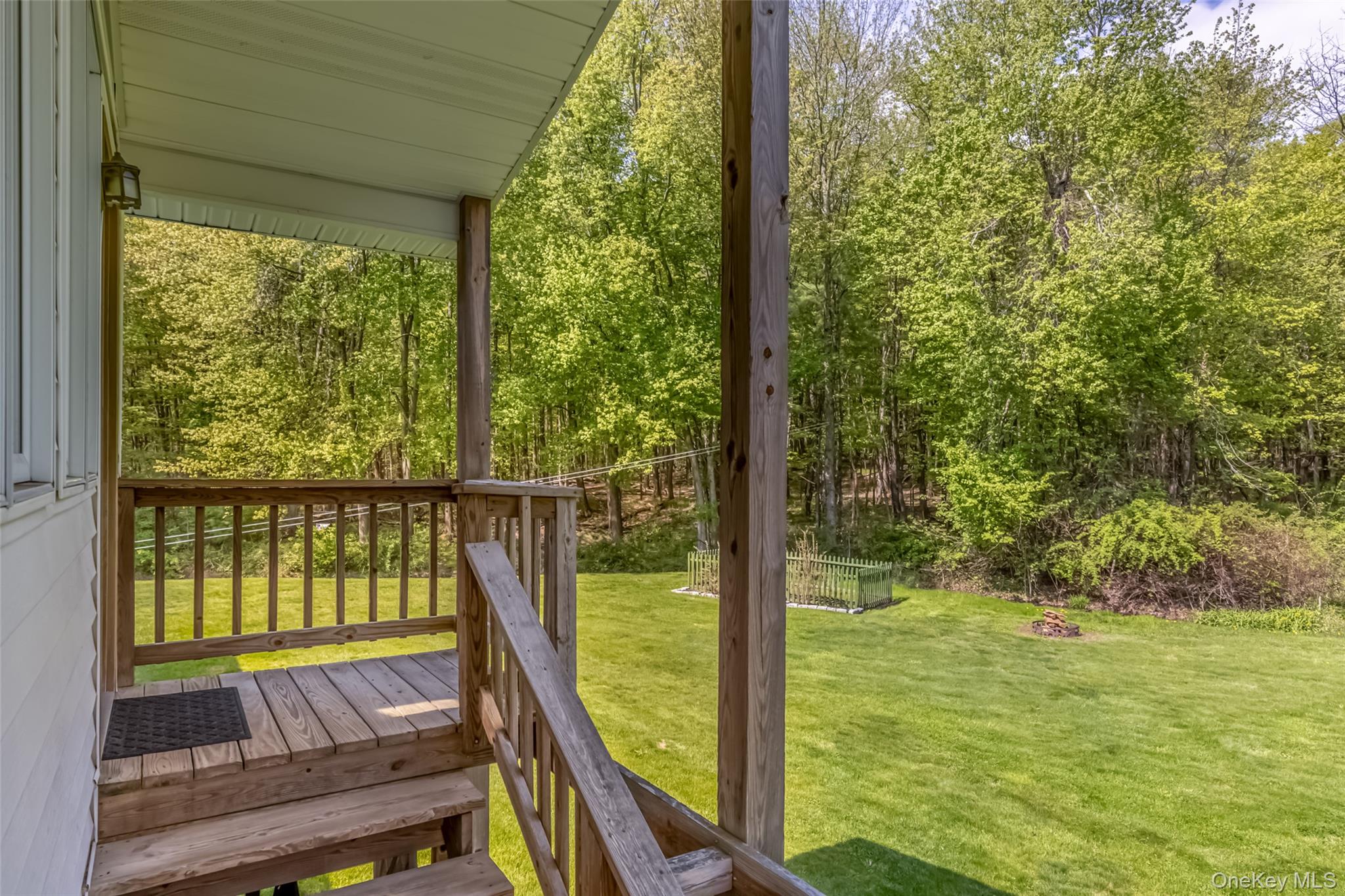 110 Cottontail Lane Property Photo 23