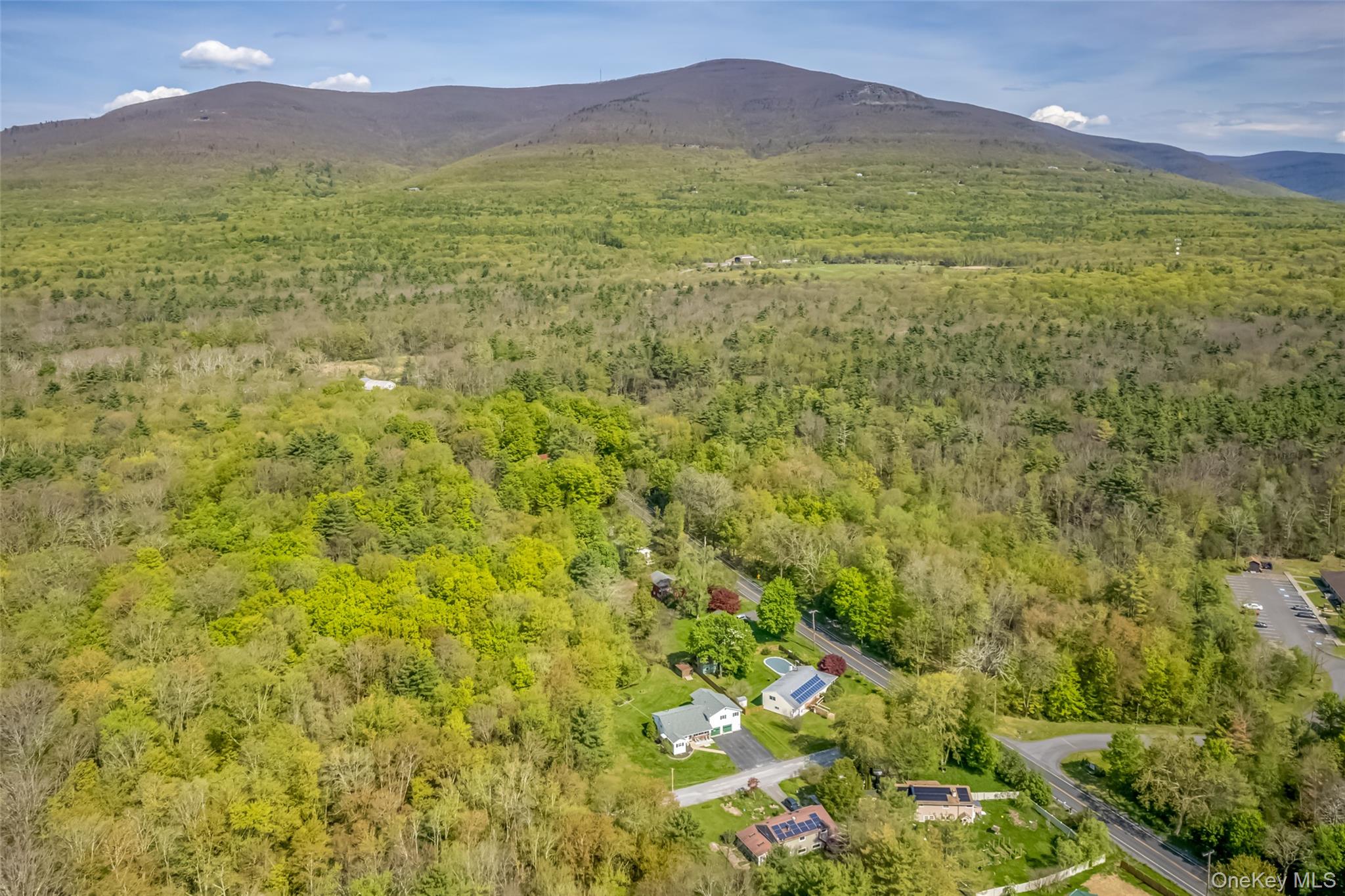 110 Cottontail Lane Property Photo 34