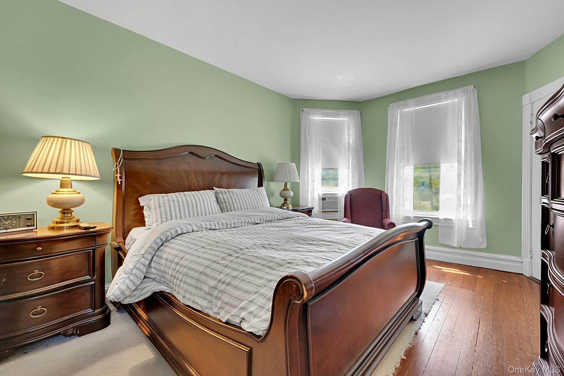 321 Rich Avenue Property Photo 13