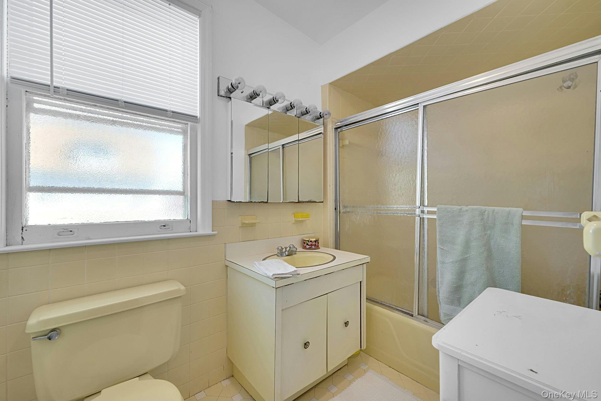 321 Rich Avenue Property Photo 17