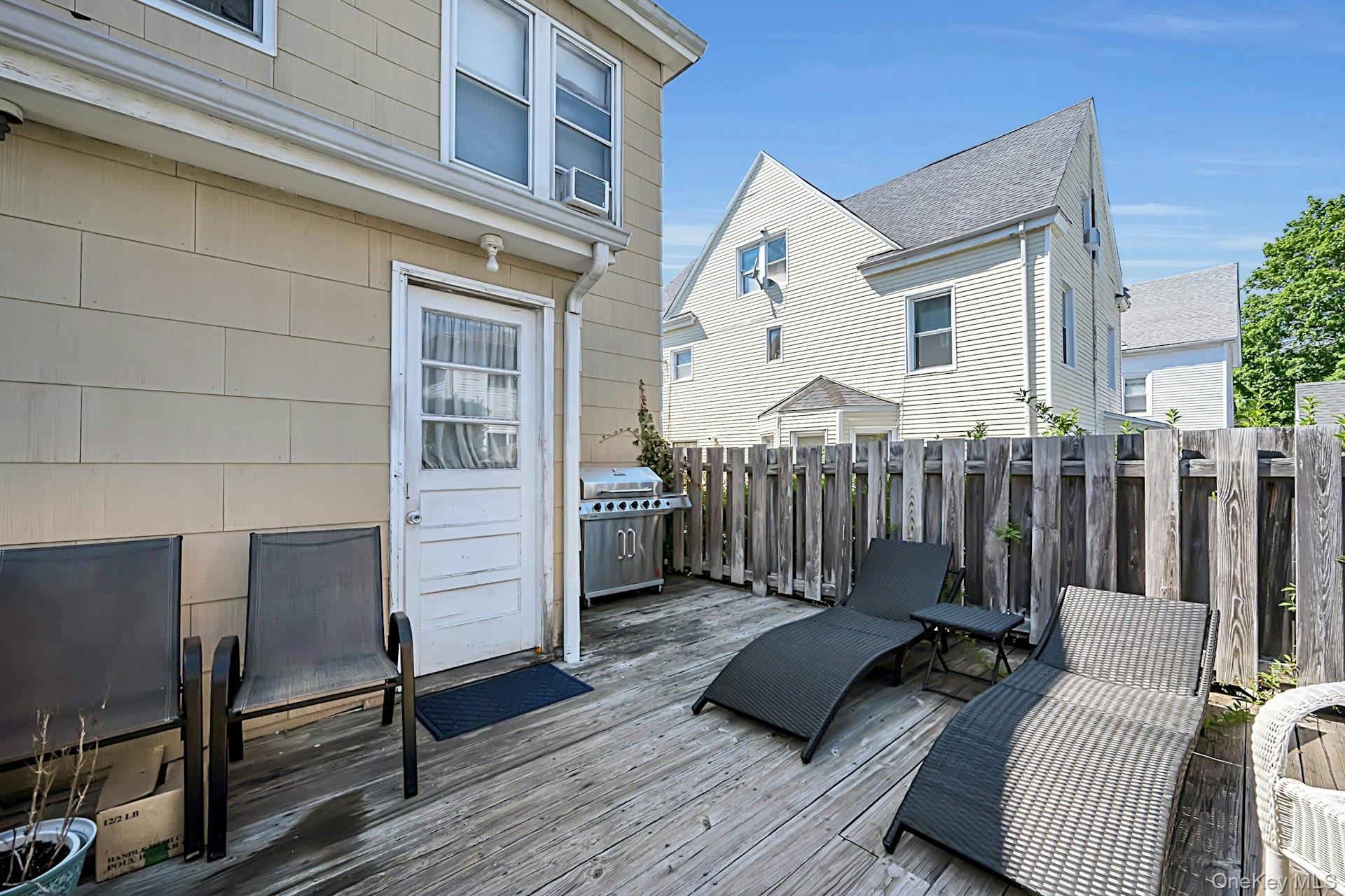 321 Rich Avenue Property Photo 24