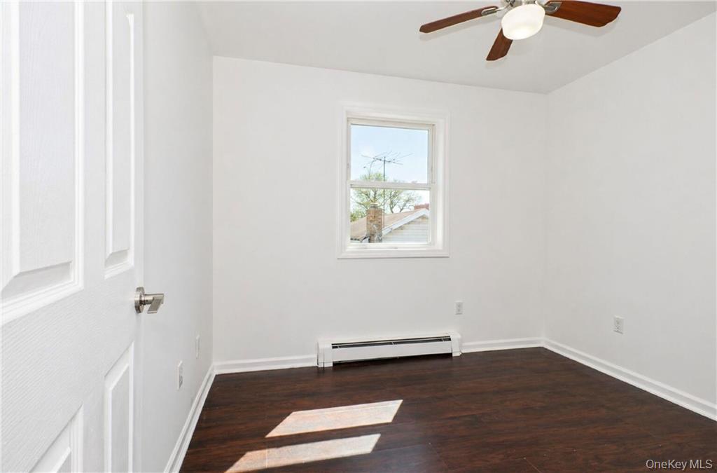 3173 Shore Parkway Property Photo 16