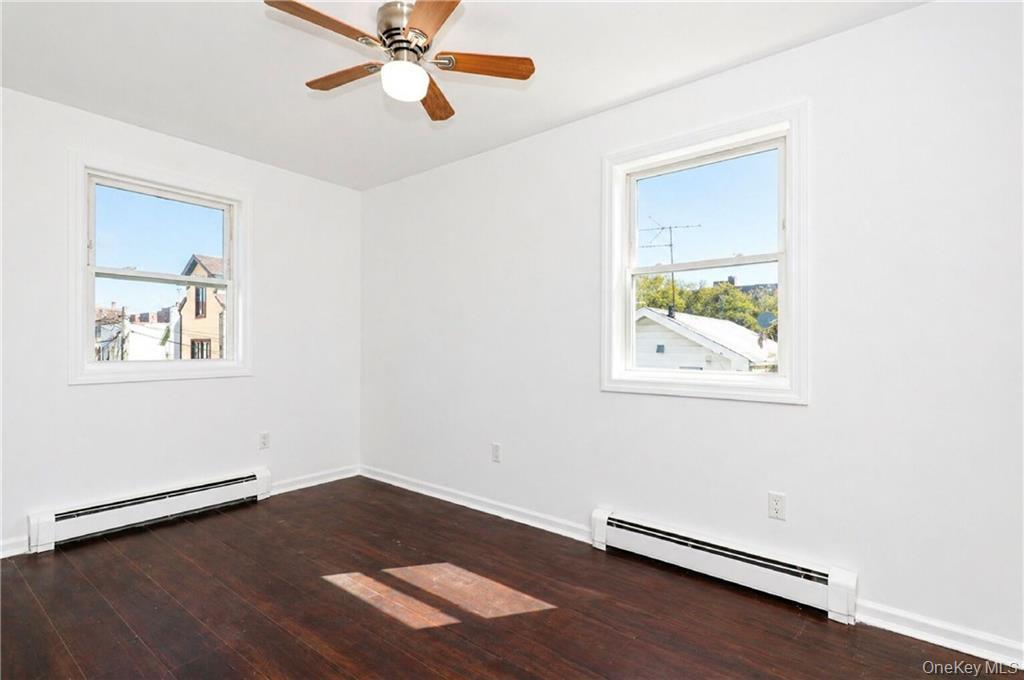 3173 Shore Parkway Property Photo 17