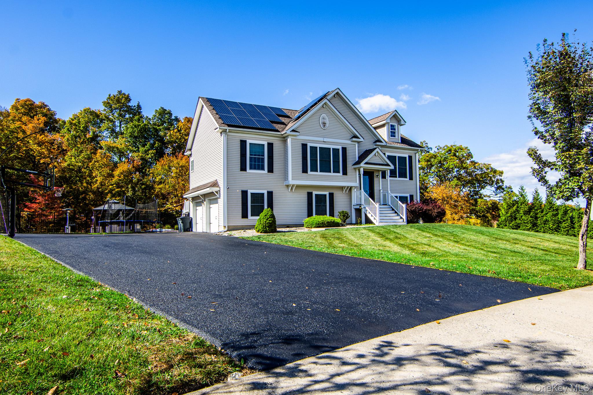 5 Deangelis Drive Property Photo 3