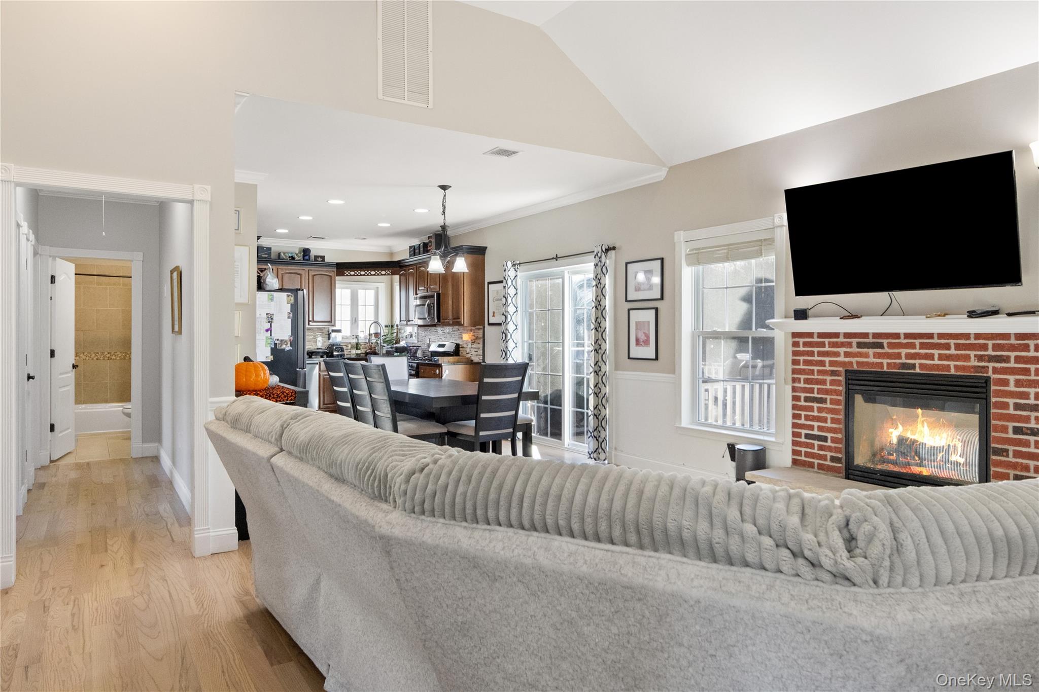 5 Deangelis Drive Property Photo 8