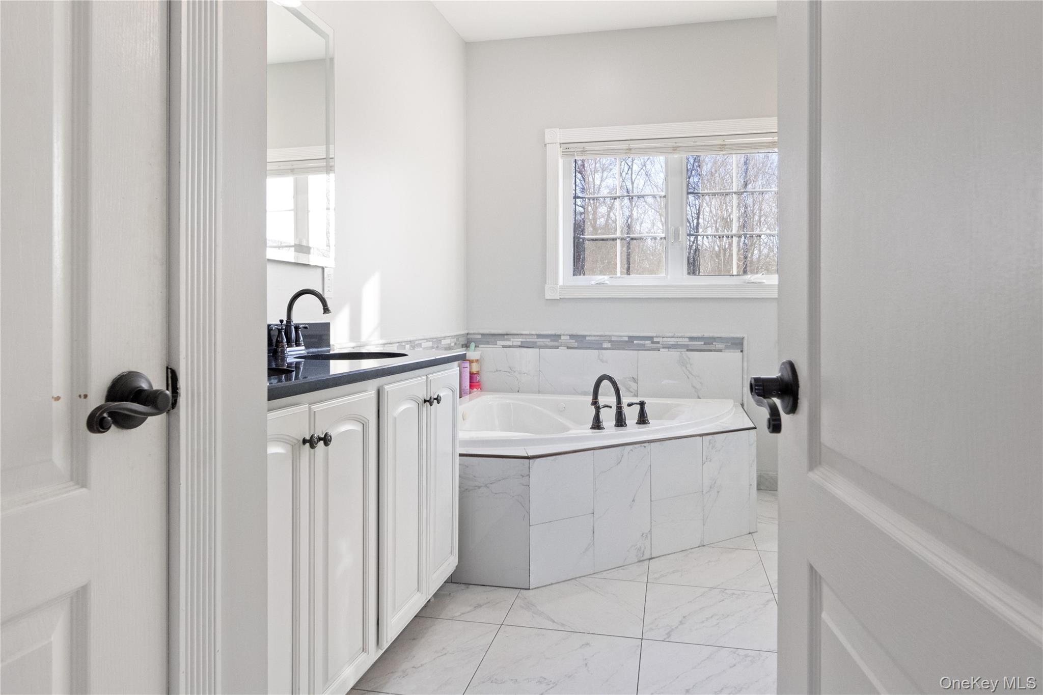5 Deangelis Drive Property Photo 16