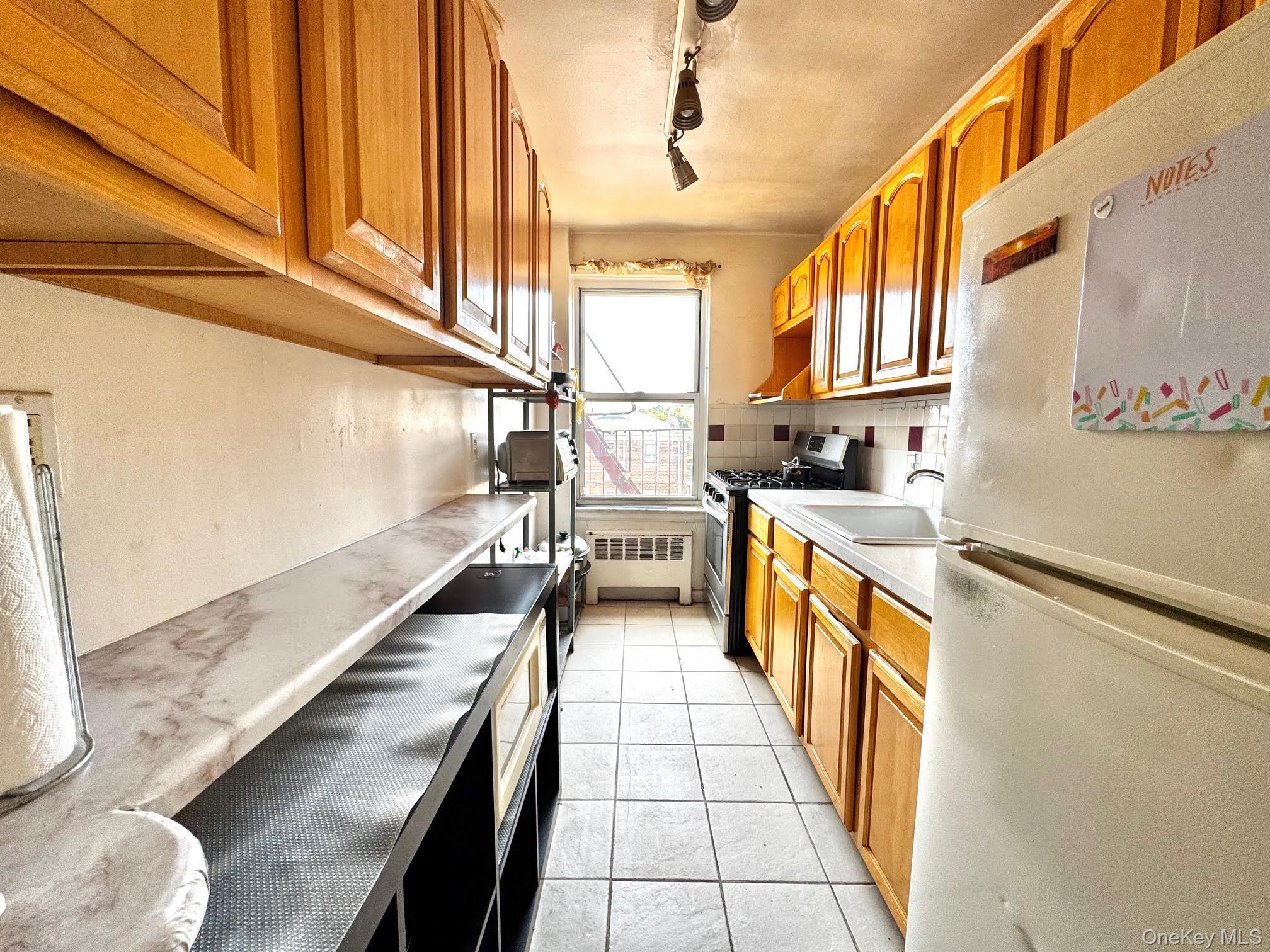 138-29 Jewel Ave 2d Property Photo 5