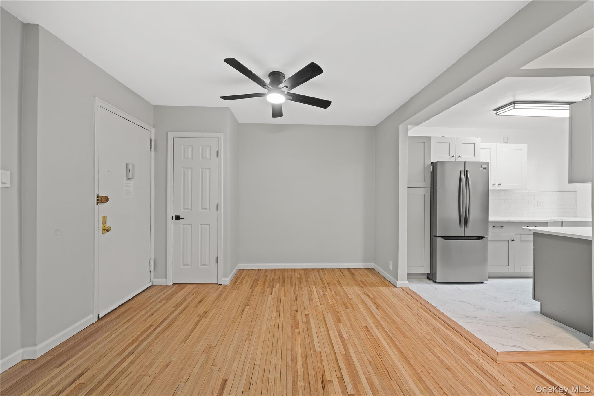 6535 Broadway 2a Property Photo 9