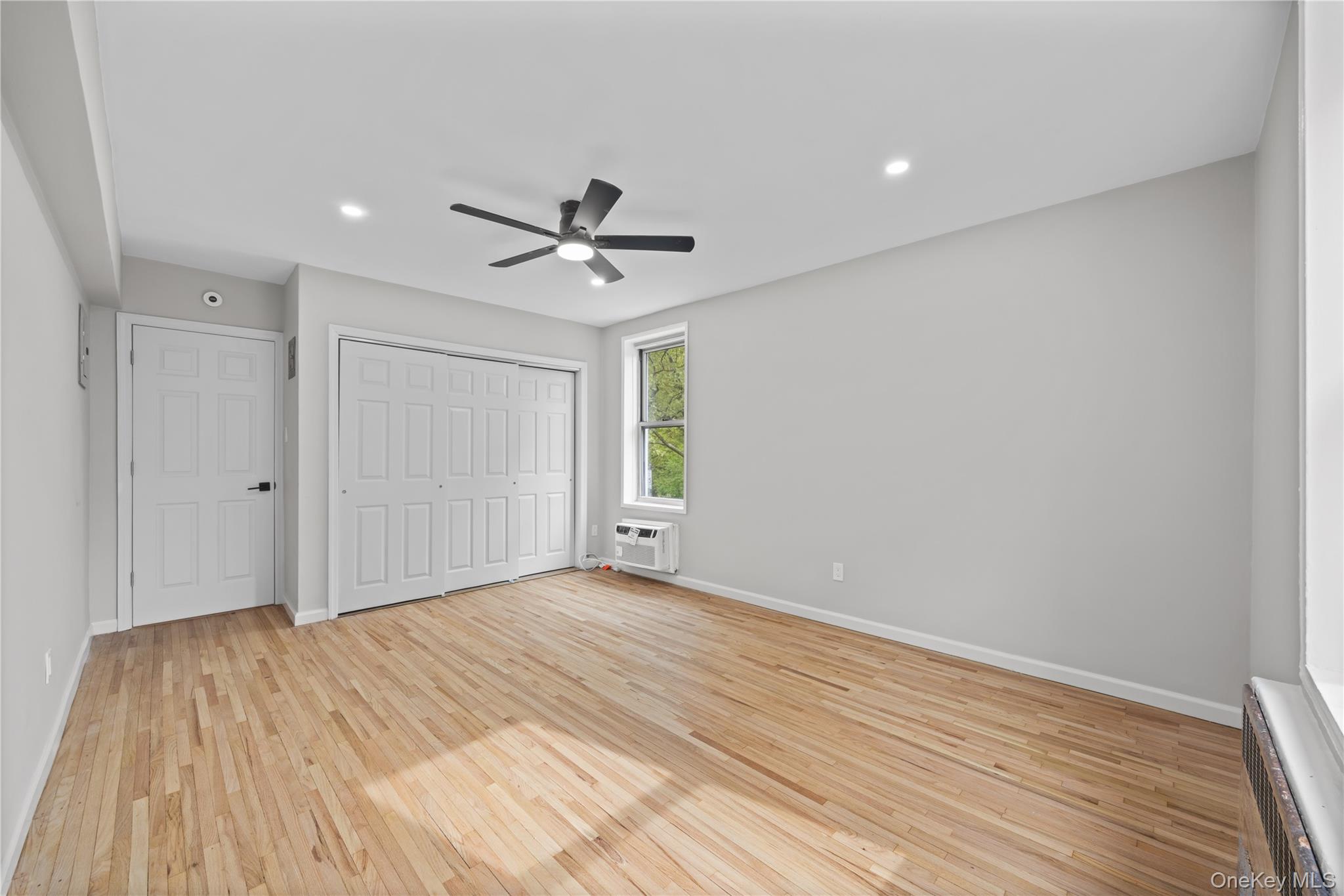 6535 Broadway 2a Property Photo 16