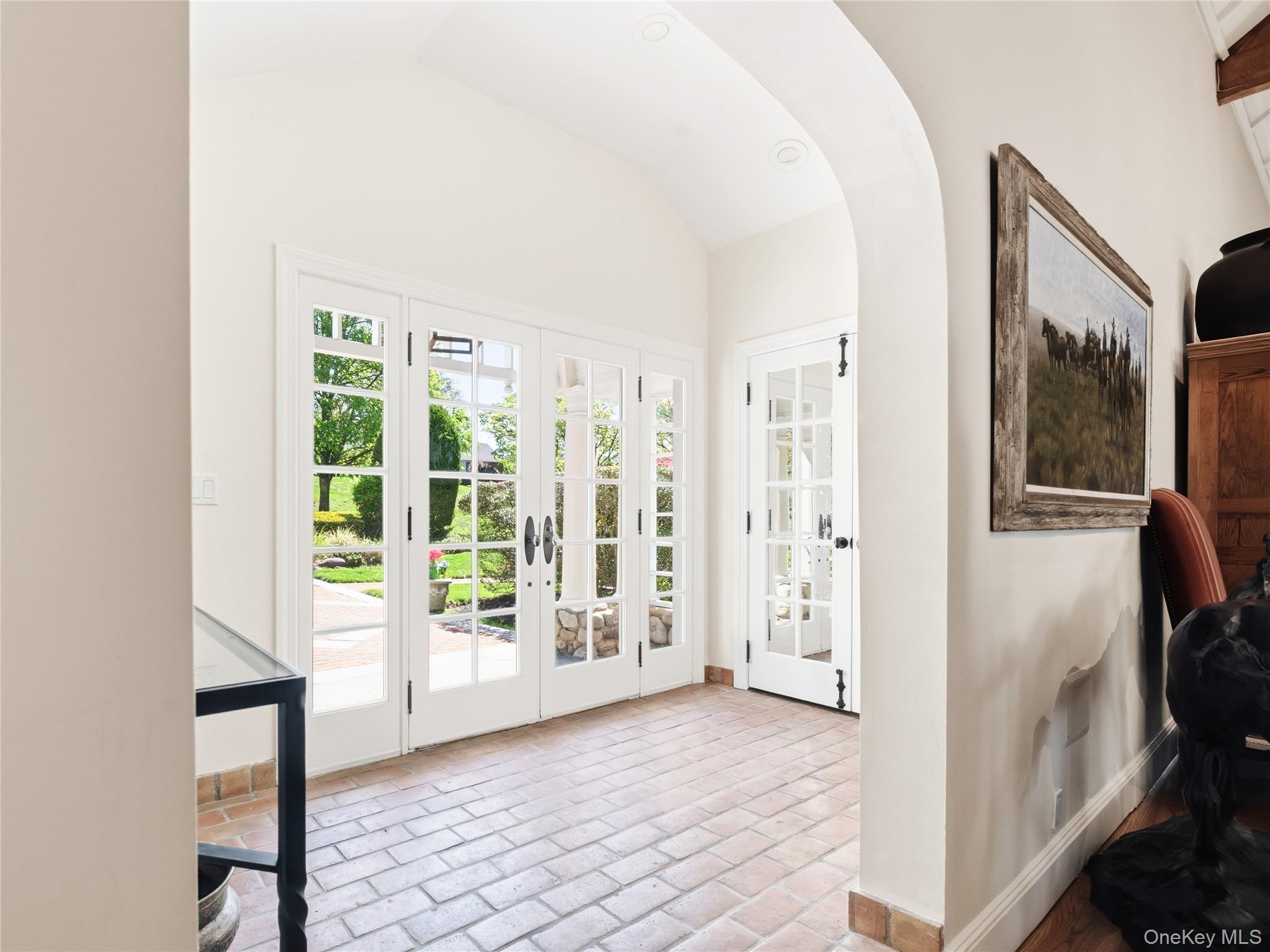 2 Aspen Place Property Photo 4