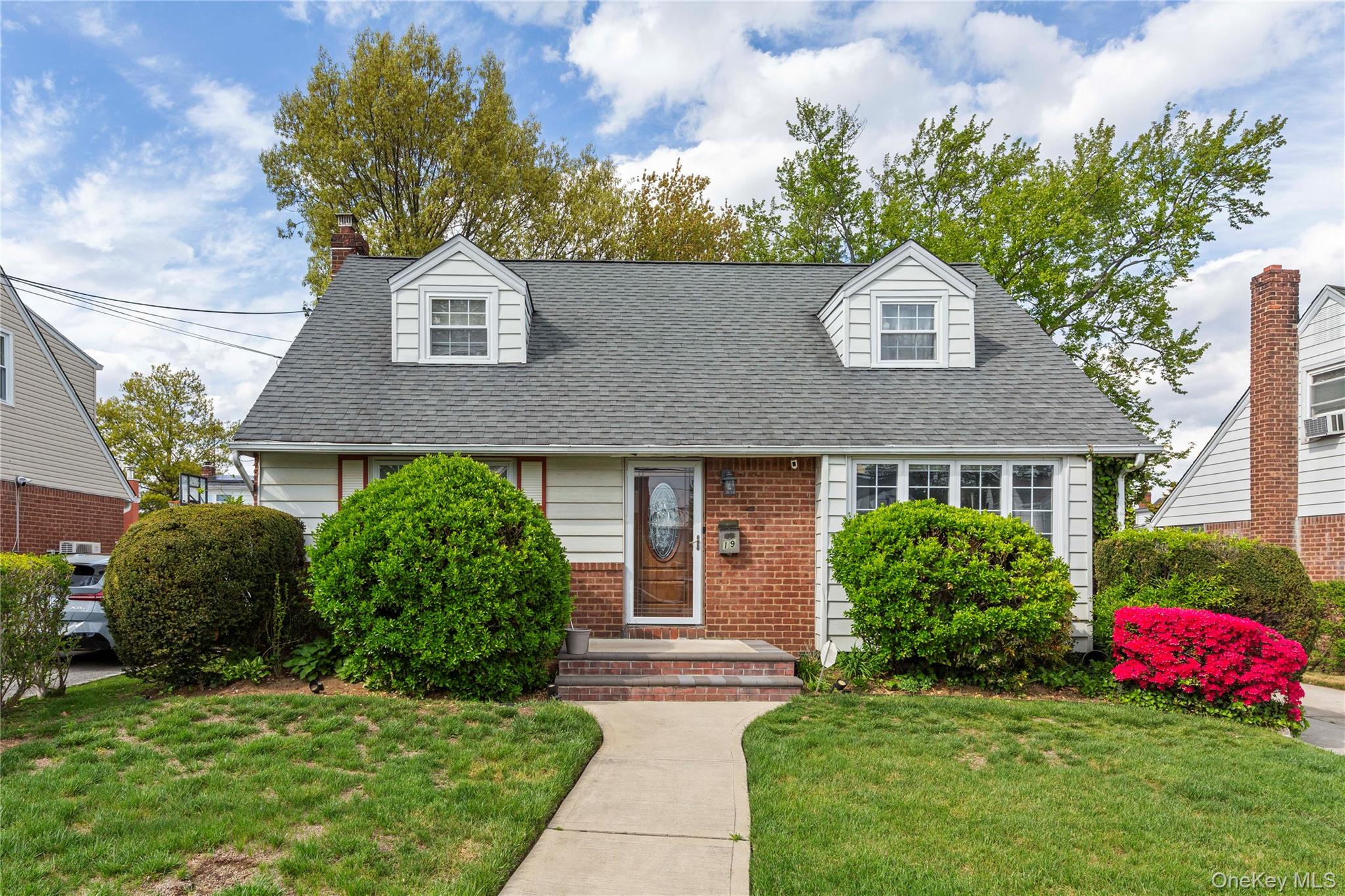 19 Sloan Drive Property Photo 1