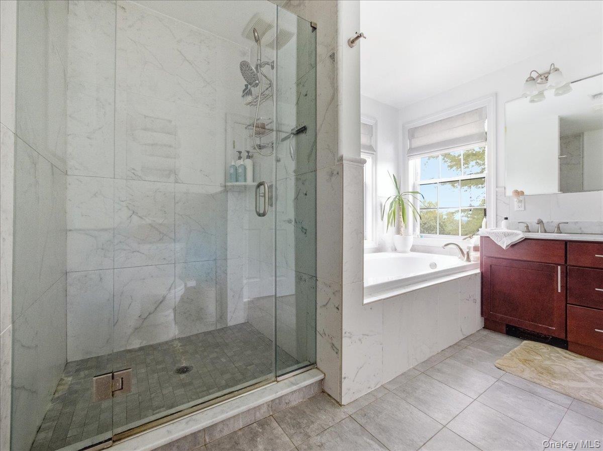 401 Centre Avenue Property Photo 31
