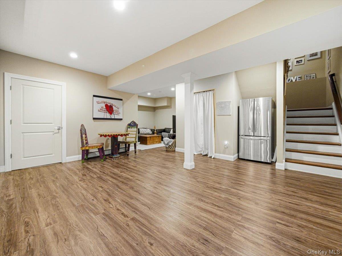401 Centre Avenue Property Photo 41