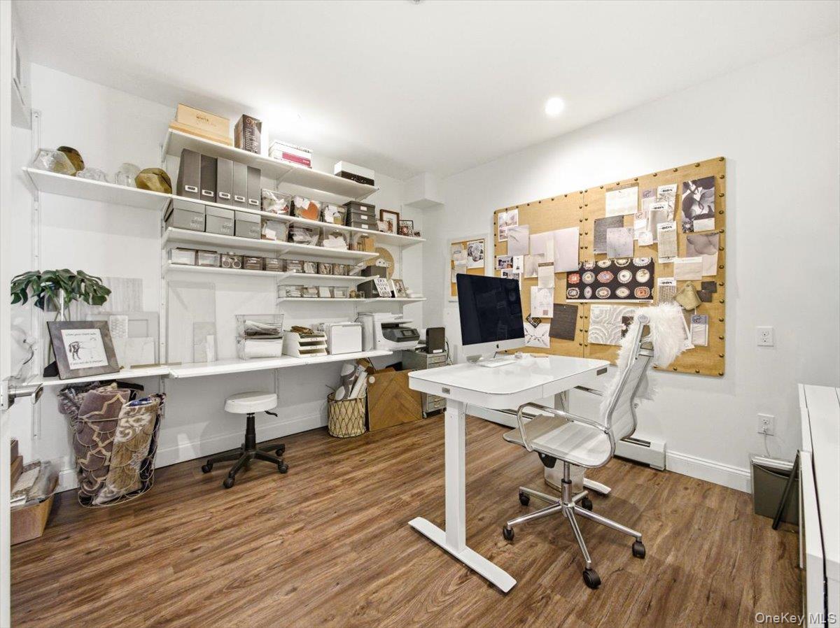 401 Centre Avenue Property Photo 43