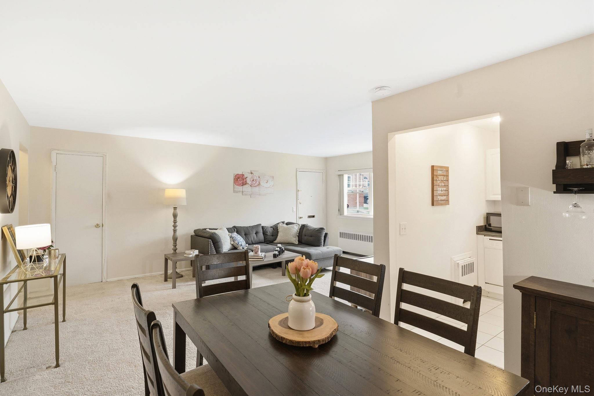 1879 Crompond Road C10 Property Photo 4