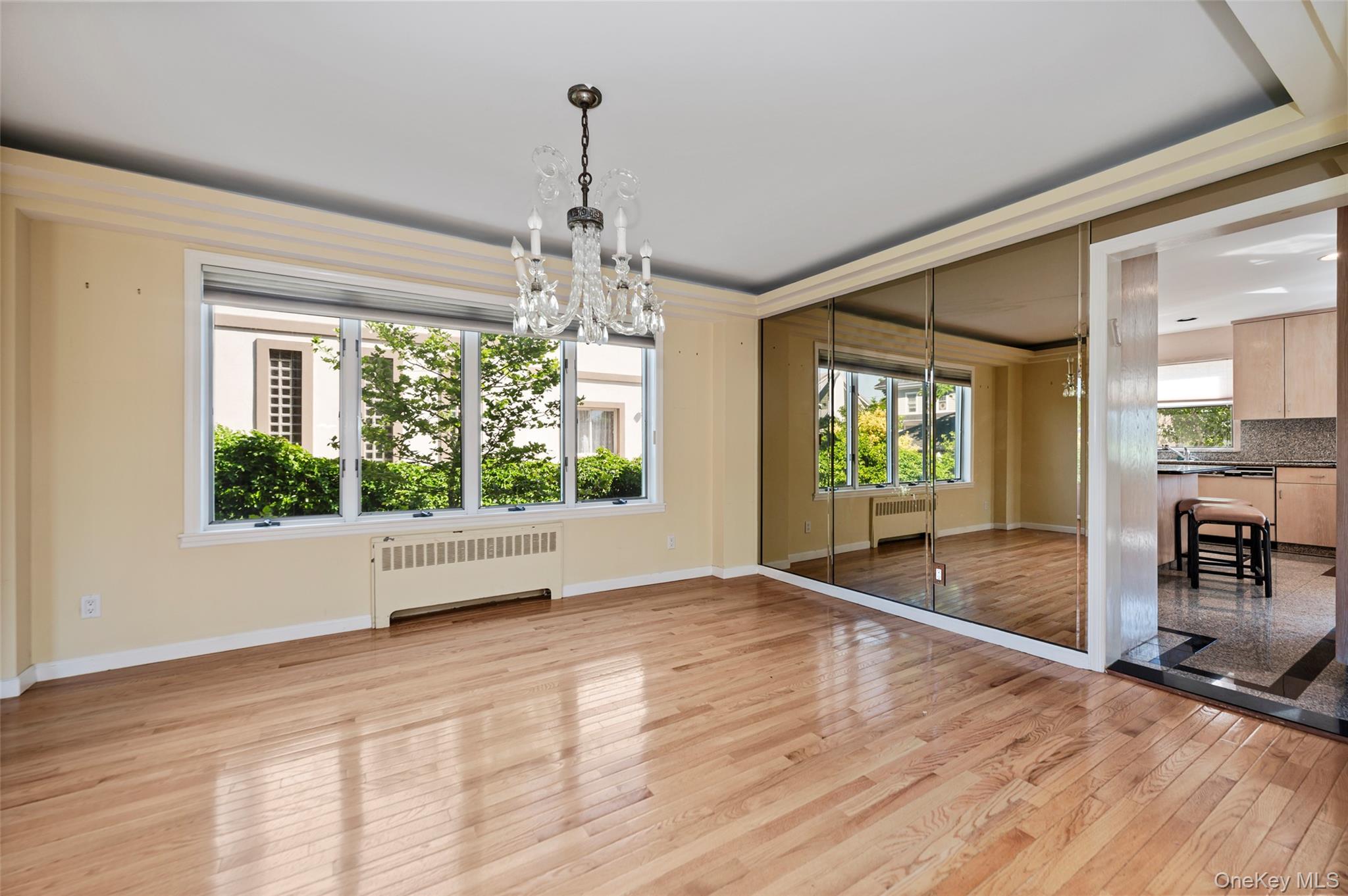 13802 Rockaway Beach Boulevard Property Photo 5