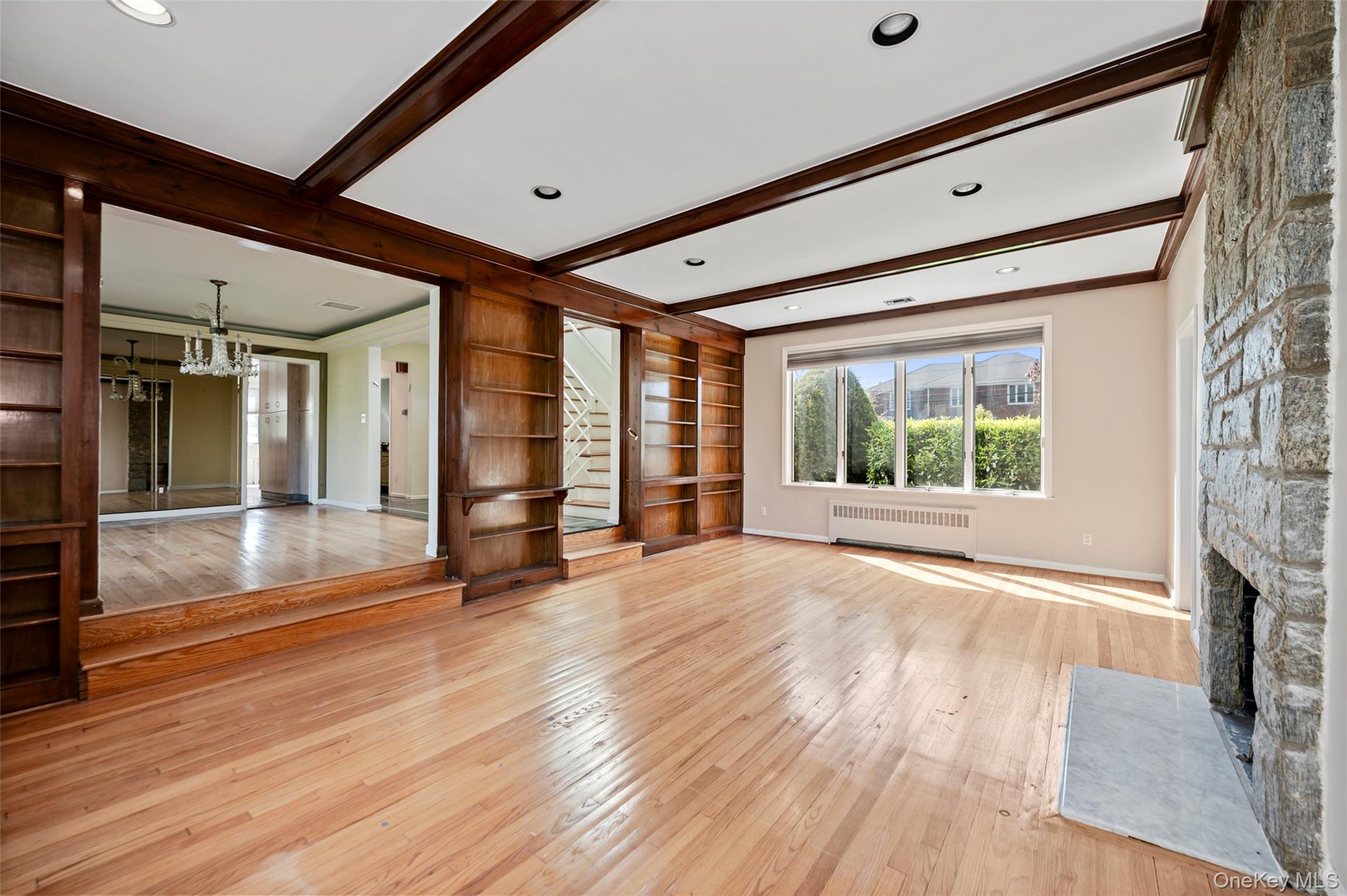 13802 Rockaway Beach Boulevard Property Photo 8
