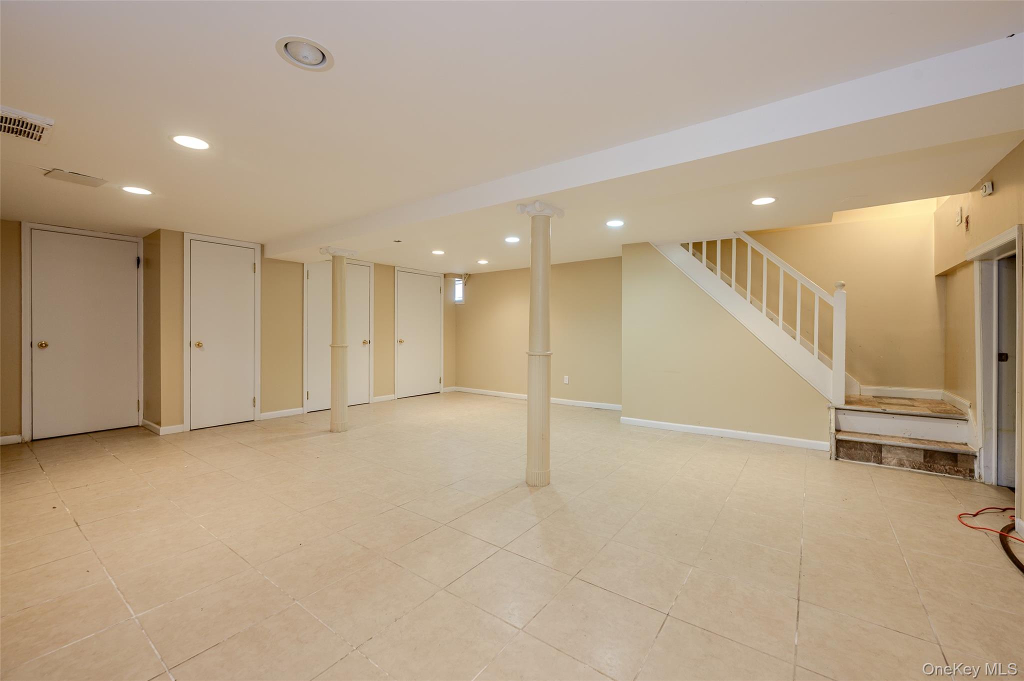 13802 Rockaway Beach Boulevard Property Photo 27