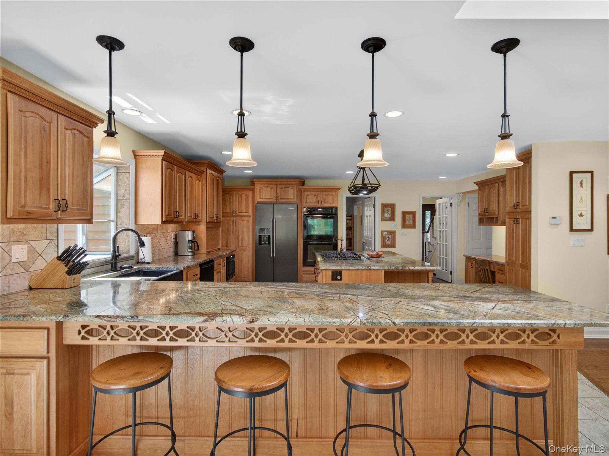 22 E Mayer Drive Property Photo 8