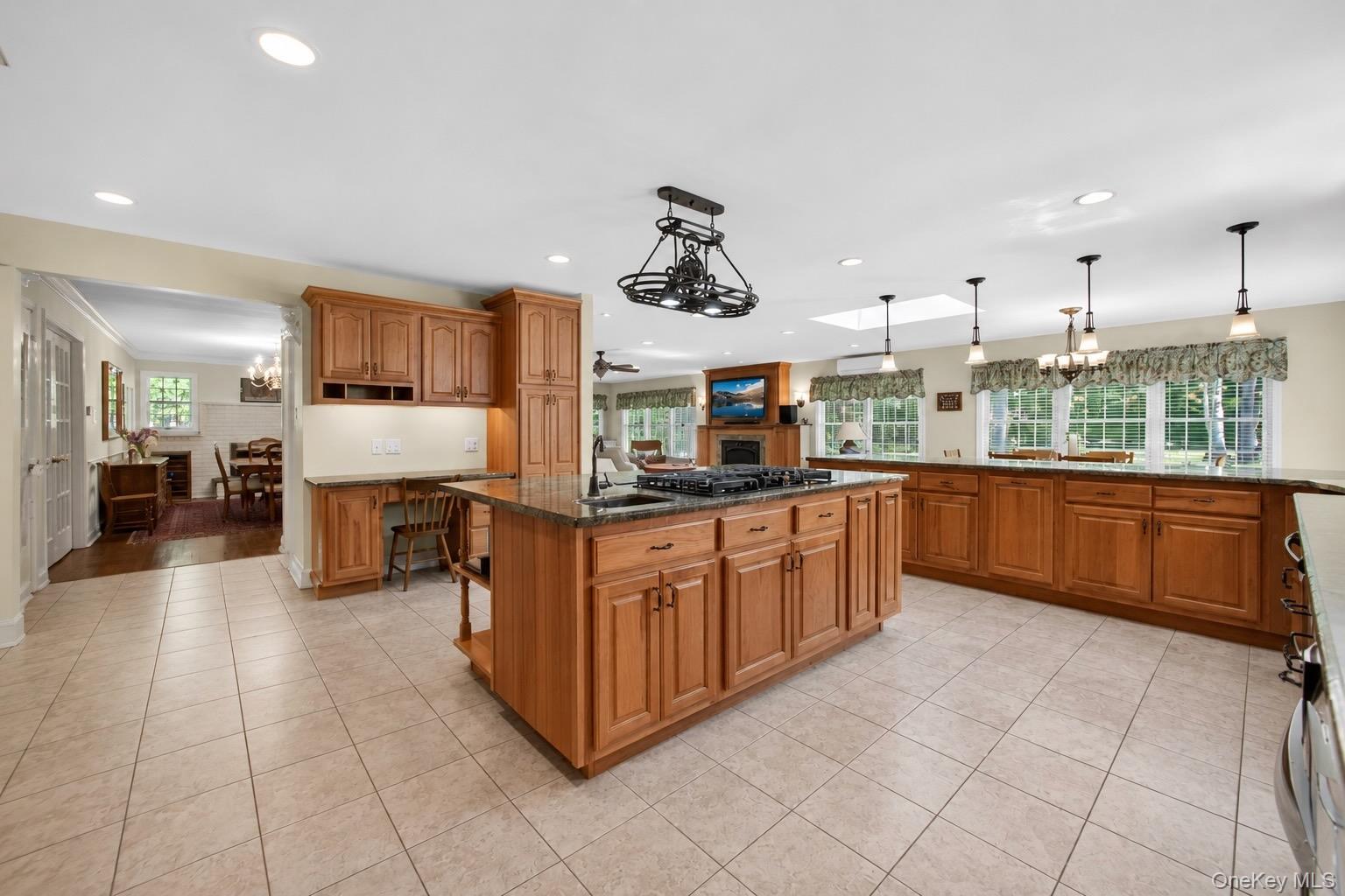 22 E Mayer Drive Property Photo 12