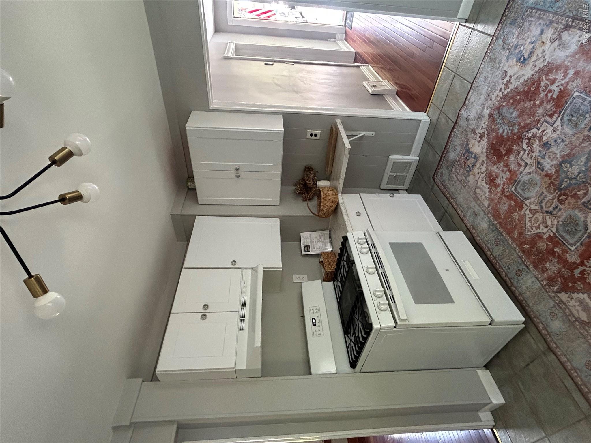 20 Van Buren Street Property Photo 10
