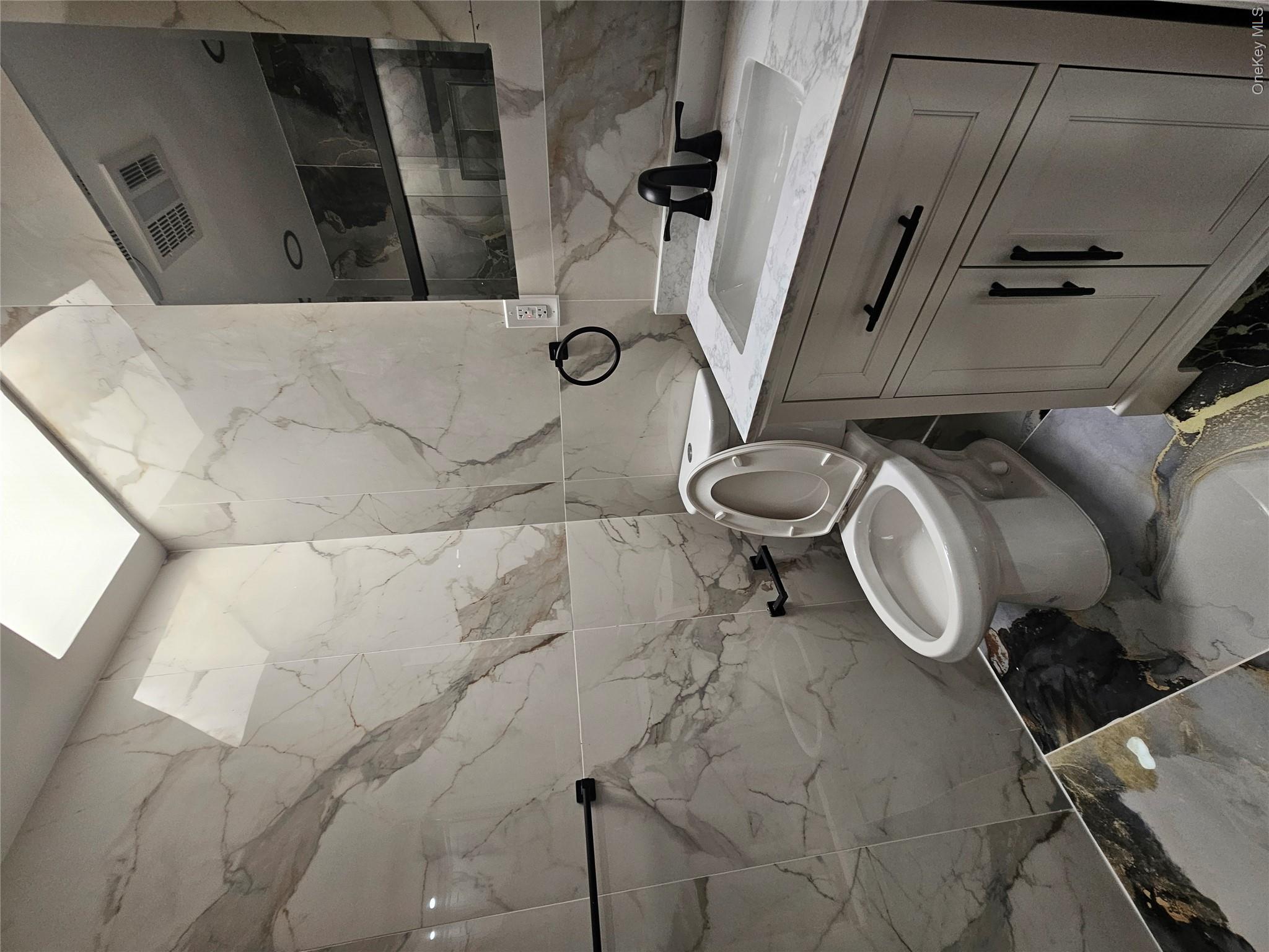 2 Jardine Place Property Photo 4