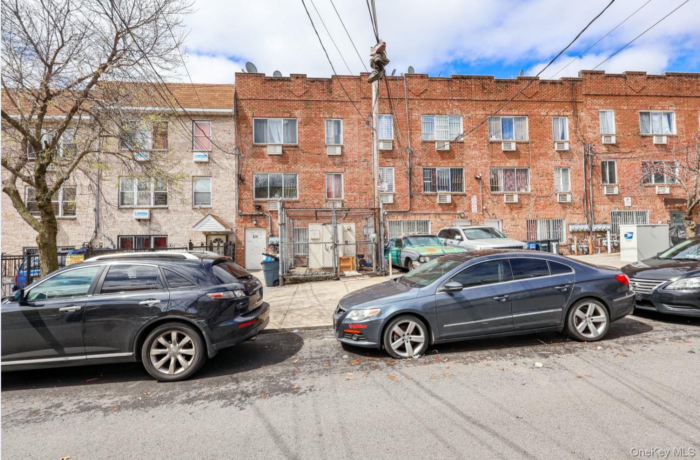 631 Coster Street Property Photo 4
