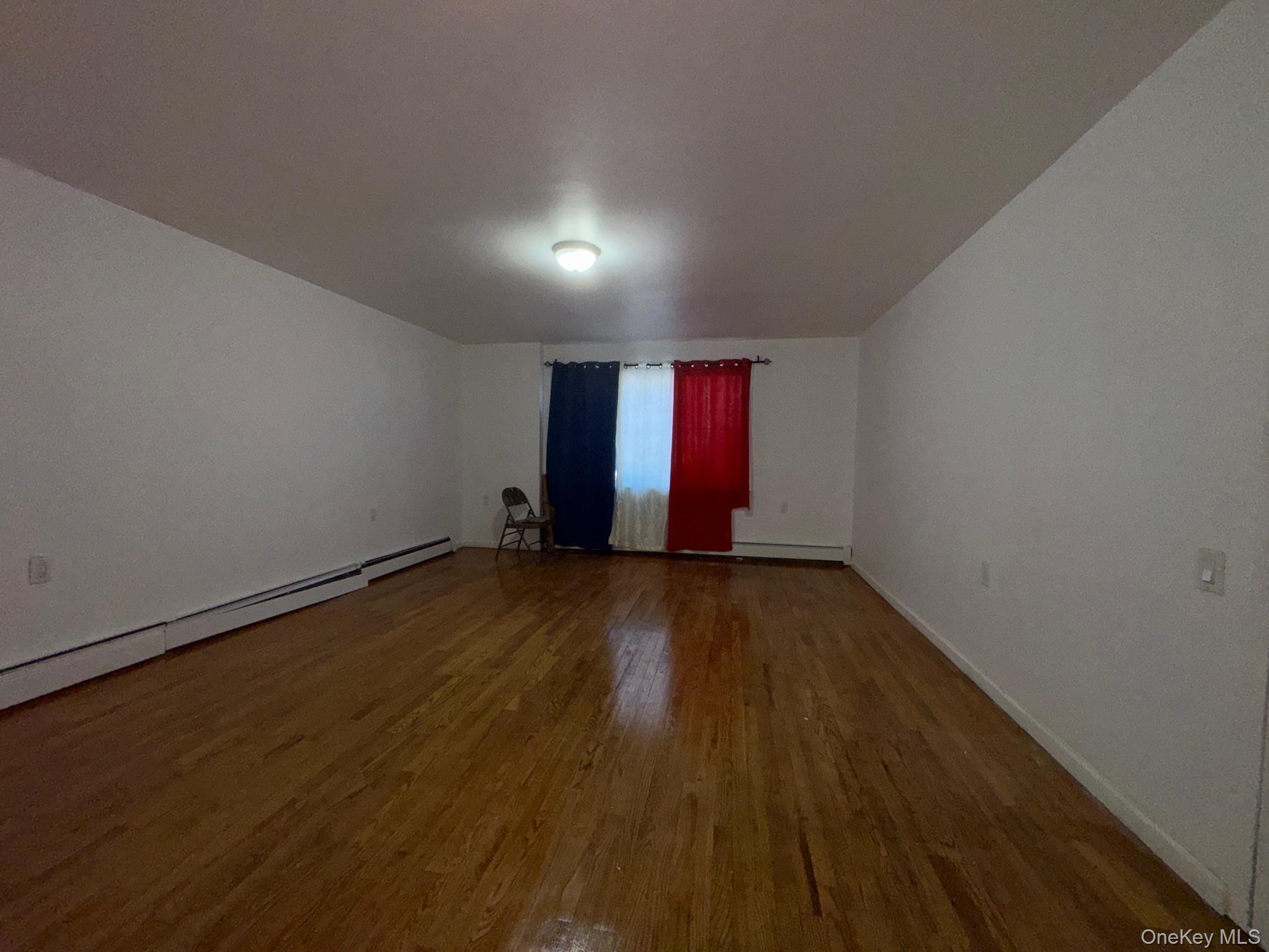 631 Coster Street Property Photo 5