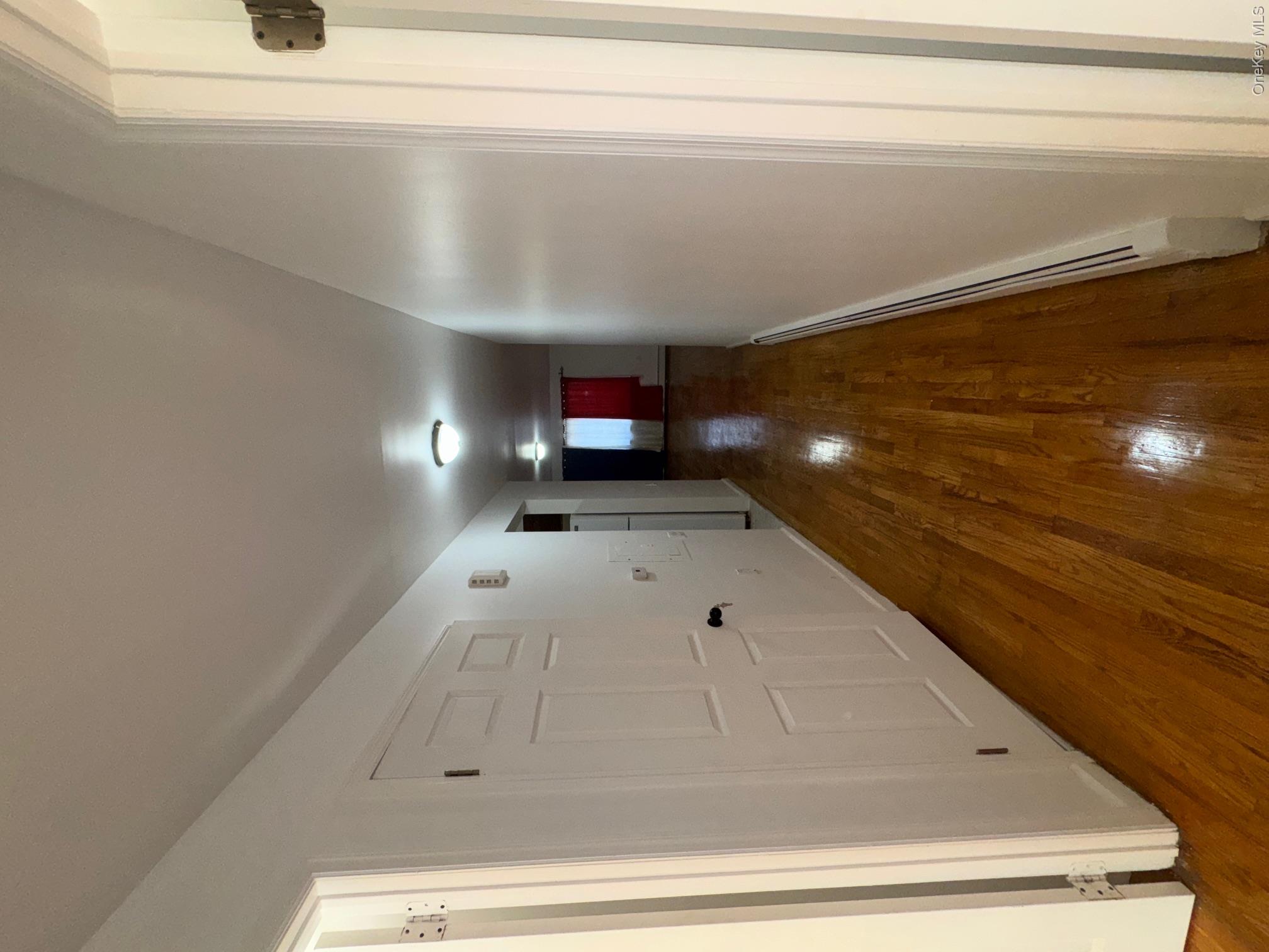 631 Coster Street Property Photo 14