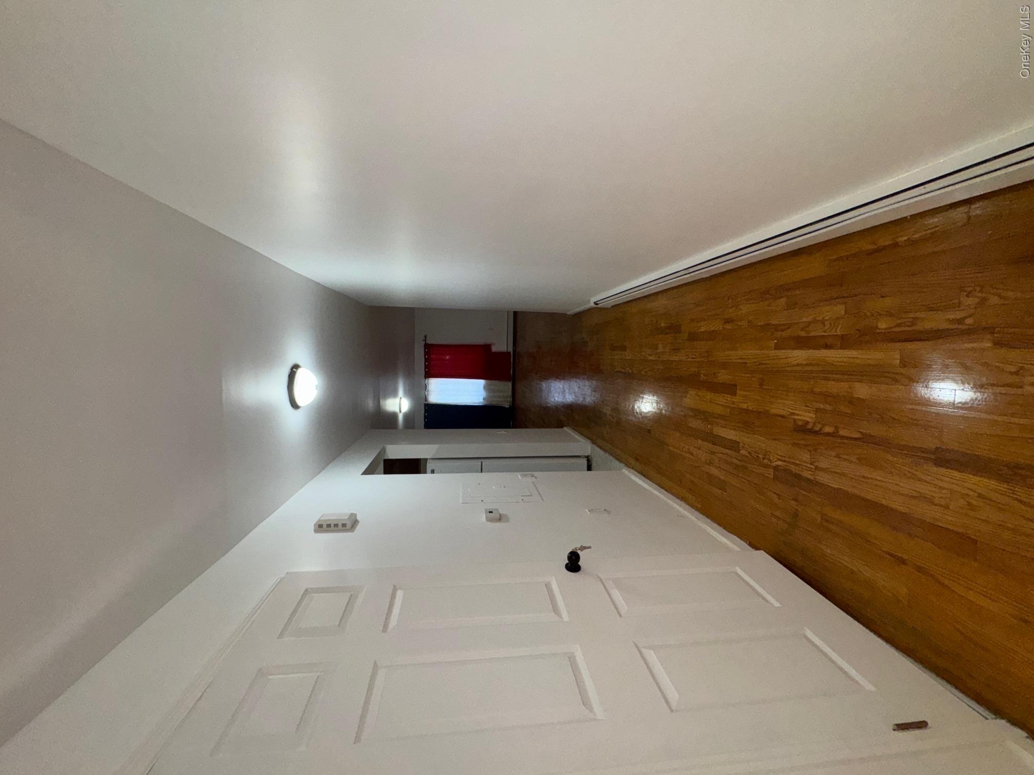 631 Coster Street Property Photo 15