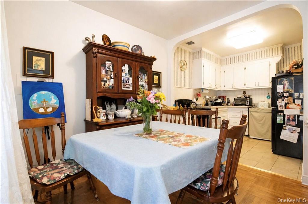2544 Hubbard Street Property Photo 3