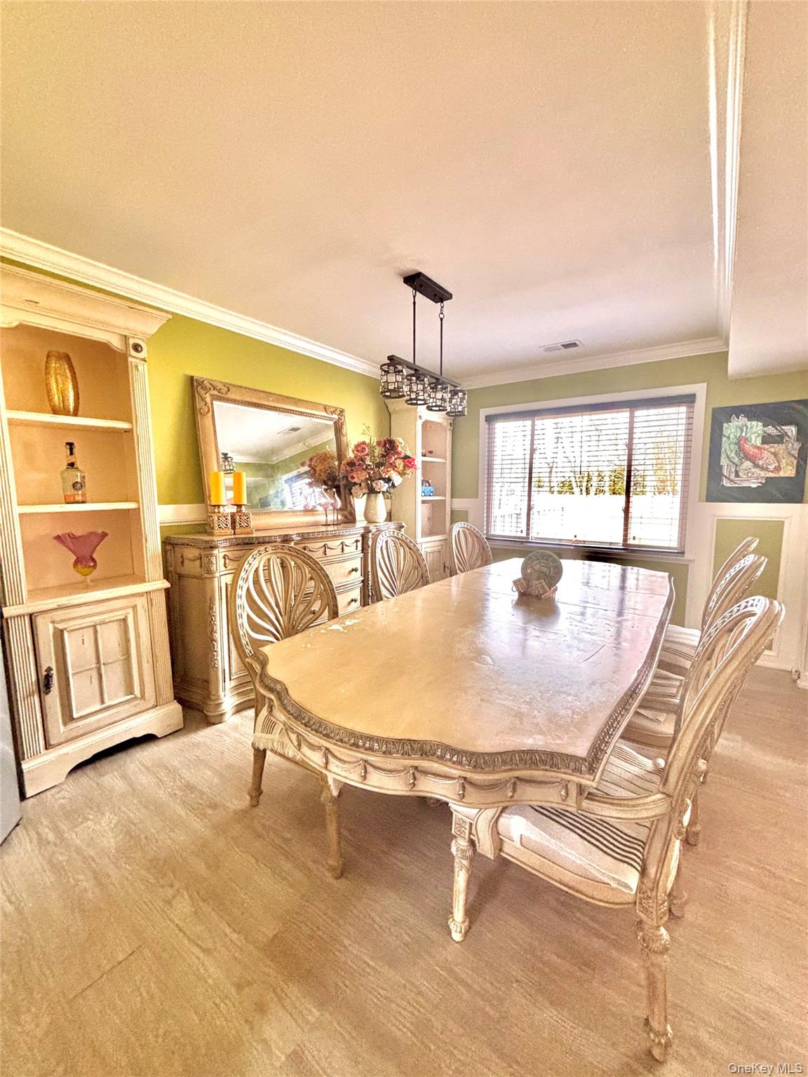 15 Manors Drive Property Photo 6