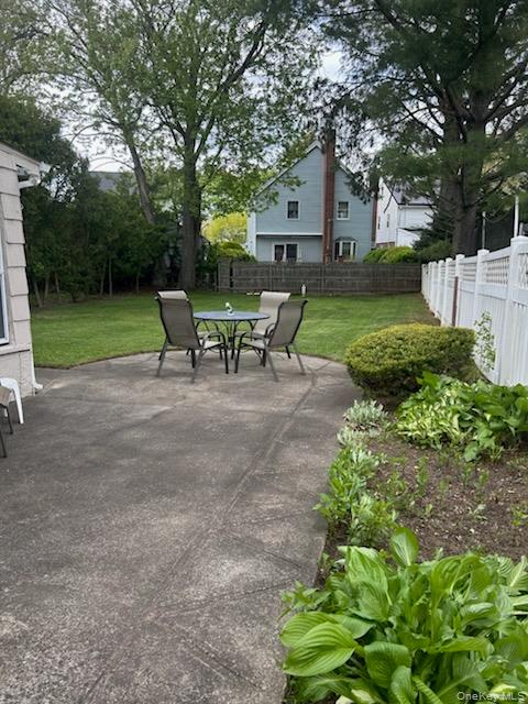 30 Malverne Avenue Property Photo 4